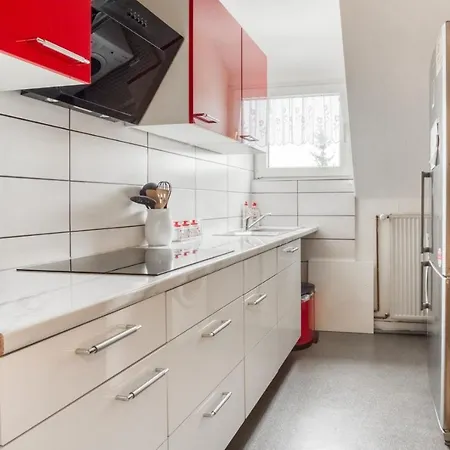 Apartment Gutmensch 4 Schlafzimmer *